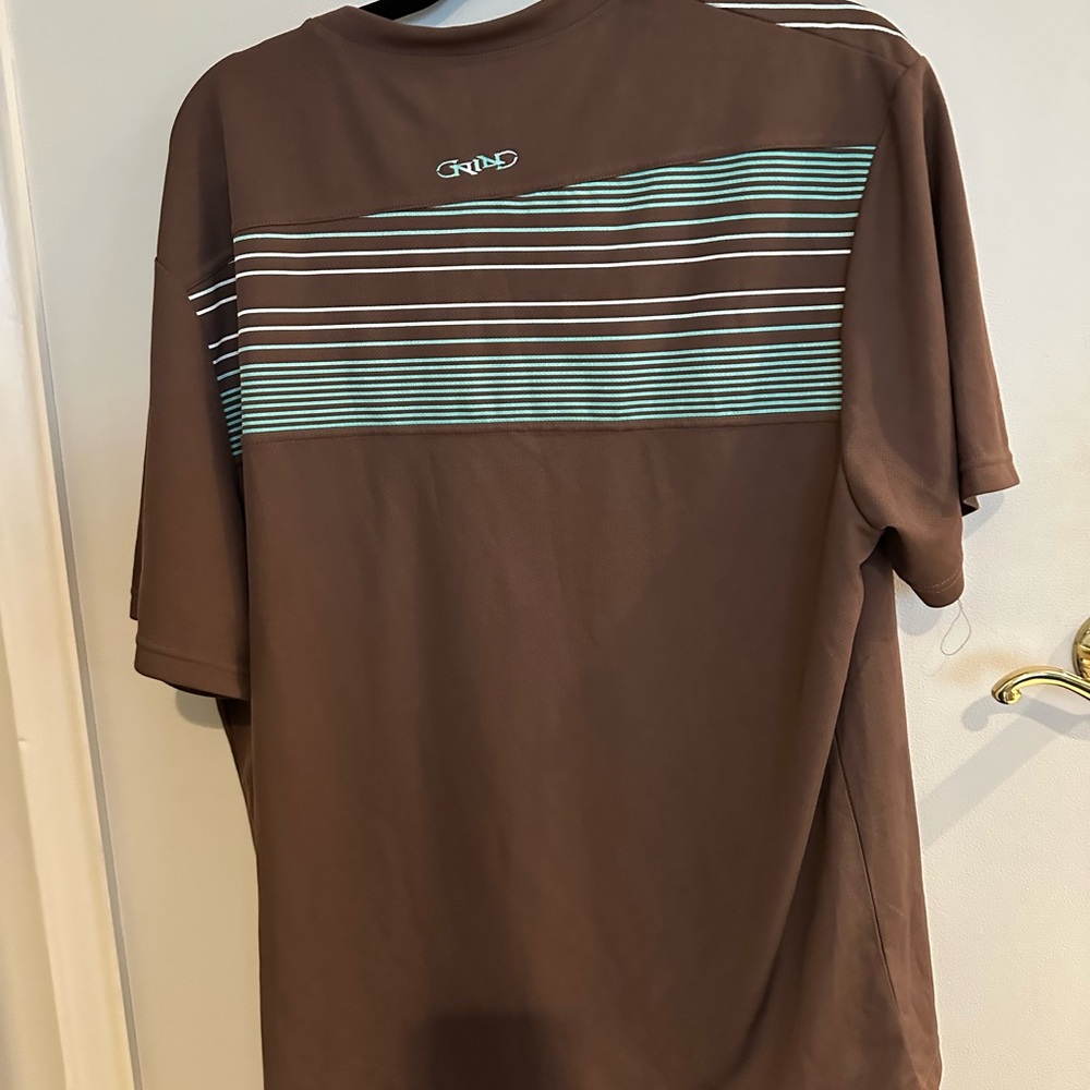 Women’s Cannondale “Grind” Brown Striped Jersey Shirt.
